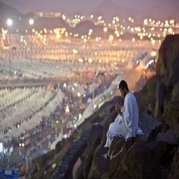 Deluxe Umrah Package 7 Nights