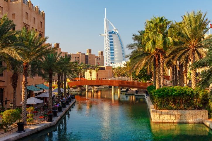 Burj Al Arab & Underwater Zoo Tour